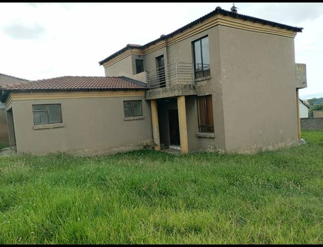 4 BEDROOM HOUSE FOR SALE IN ZAKARIYYA PARK